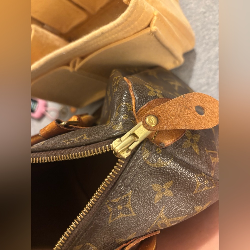 Louis Vuitton Speedy 25 - Picture 15 of 17